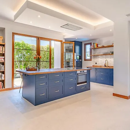 37 Luxury Pinot With Private Pool And Sea View In Villa