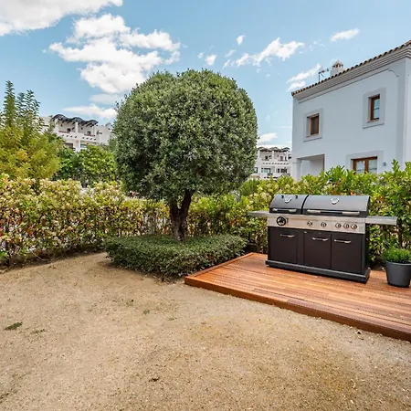 Villa 37 Luxury Pinot With Private Pool And Sea View In Estepona