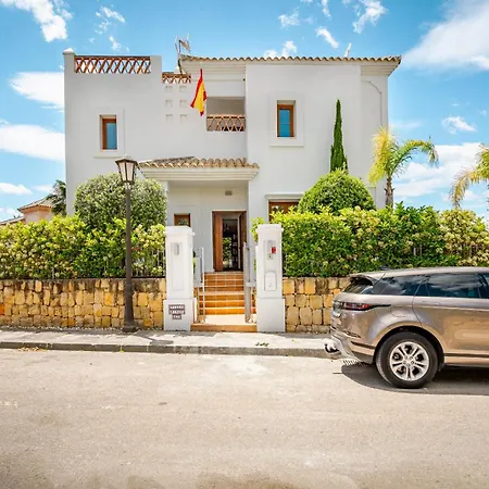 37 Luxury Pinot With Private Pool And Sea View In Villa