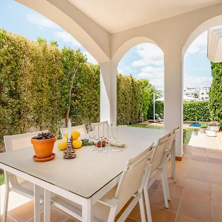 Villa 37 Luxury Pinot With Private Pool And Sea View In Estepona