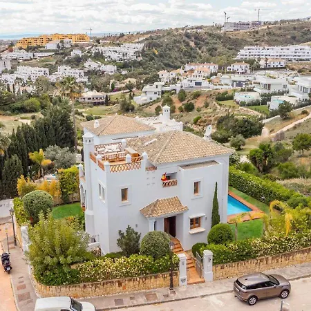 37 Luxury Pinot With Private Pool And Sea View In *
